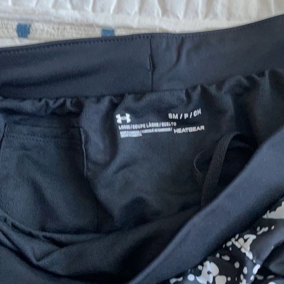 Fly 🪰 - Picture 5 of 5